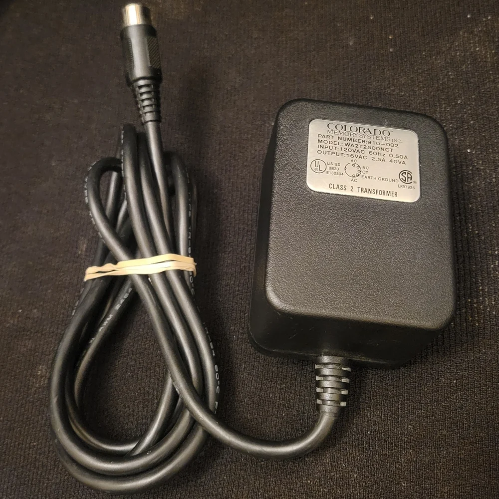 COLORADO Memory Systems P/N: 910-002 Model: WA2T2500NCT (16V 2.5A) Power Adapter